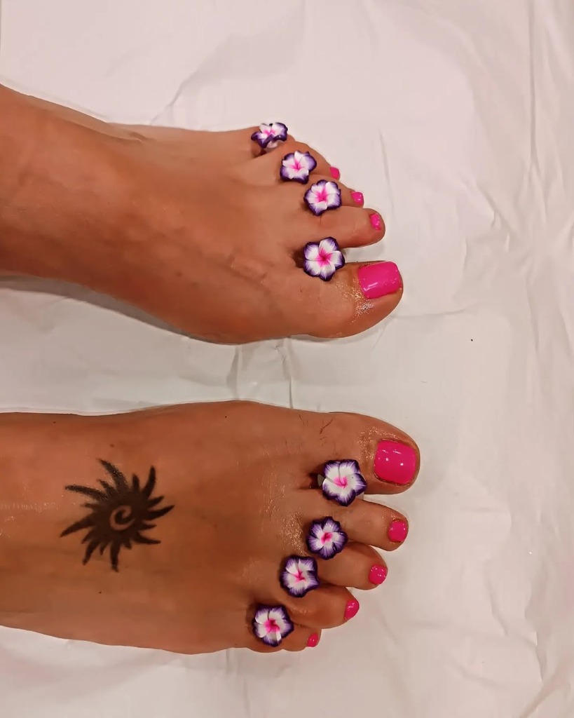 Pedicura con flores